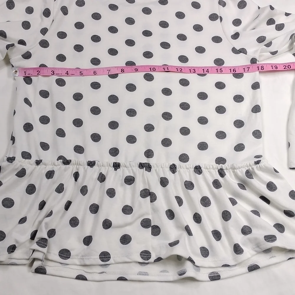 NWT Green Envelope women's medium sized long sleeved top - Picture 11 of 12